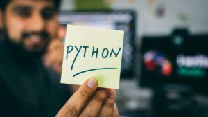 เขียนโค้ด python สำหรับเด็ก เริ่มต้นเรียนตอนอายุเท่าไหร่จึงเหมาะสม